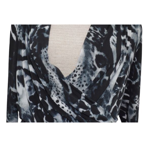 Chico’s Animal Print Wrap Dress Black Gray Long Sleeve Mini Size 1 Medium - Picture 4 of 9